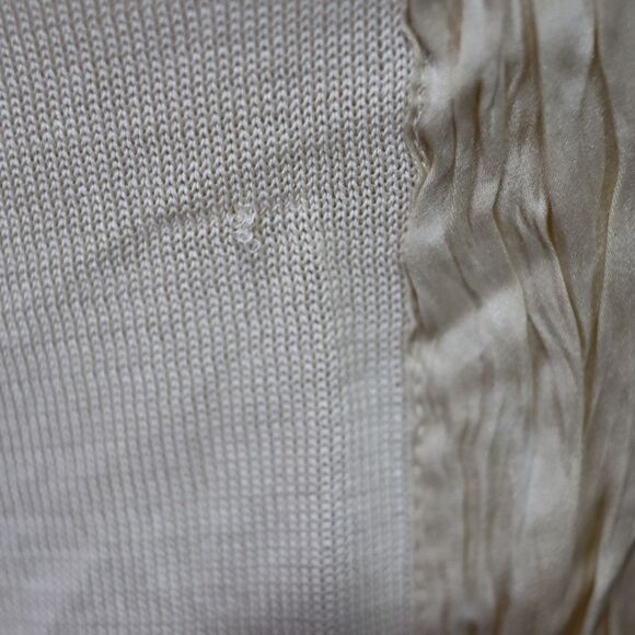 Calvin Klein Cream Pleated Yolk 100% Silk Button Down Tank Top M - Picture 5 of 13